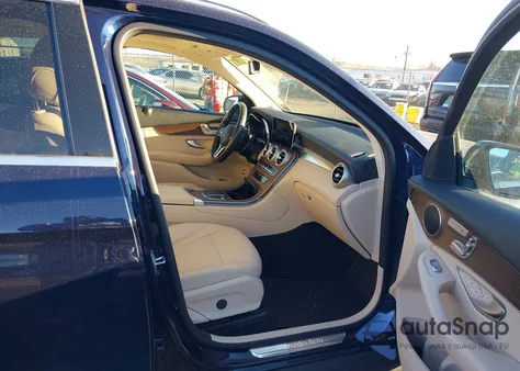 2022 Mercedes-Benz Glc 300 4Matic Suv from USA, damaged, VIN W1N0G8EB4NG040383